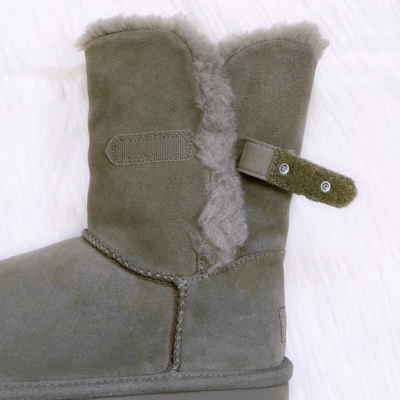 UGG Bailey UGG Metal Graphic Burnt Olive Suede Boots - Picture 5 of 10